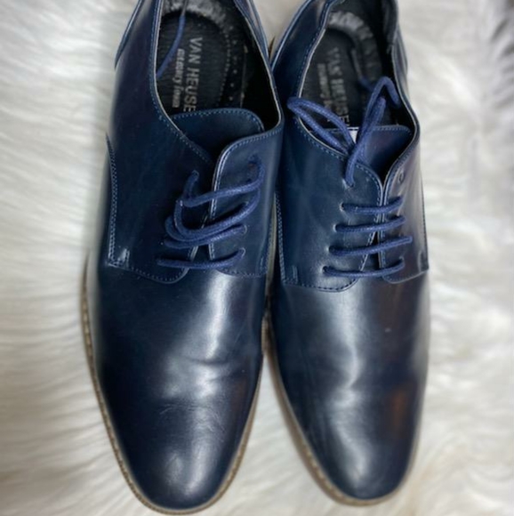 Van Heusen Other - Van Heusen men shoes